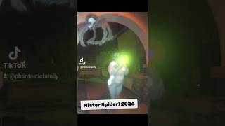 Mr Spider jump scare part 2 halloween scarepranks jumpscare [upl. by Nylrebma510]