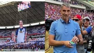 TORCIDA DO FORTALEZA FAZ MOSAICO EM HOMENAGEM A VOJVODA E TREINADOR SE EMOCIONA [upl. by Naujad]