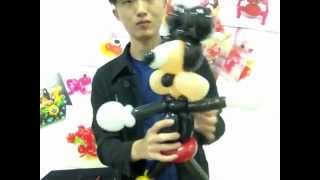 Dreams Balloons How to make mickey mouse balloon sculpture [upl. by Loreen]