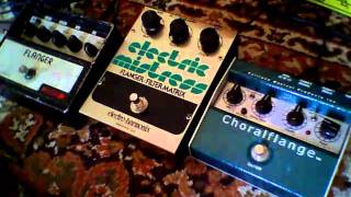 Fulltone Choralflange vs vintage EHX Electric Mistress vs vintage ADA Flanger [upl. by Goldia]