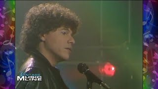 Riccardo Cocciante  Sulla Terra Io E Lei  Superclassifica Show 1983 HD [upl. by Koorb680]