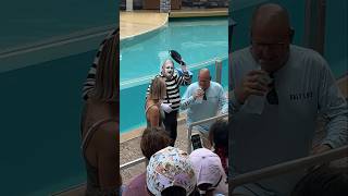 Tom mime Seaworld stole wife then gave him a new one 😂👏 seaworldmime tomthemime [upl. by Peppie]