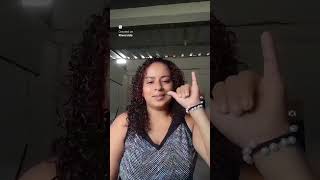 Video De Saludos De Señas [upl. by Lettie]