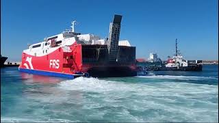 El Poniente Jet abandonando el Puerto de Ceuta [upl. by Akerdnahs]