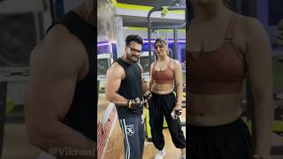 Khesari Lal और Akanksha Puri gym 💪मे body दिखाते हुए viralvideo khesari trending khesarilalyadav [upl. by Mauer]