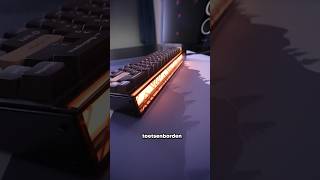 Dit toetsenbord heeft insane RGB [upl. by Ran]