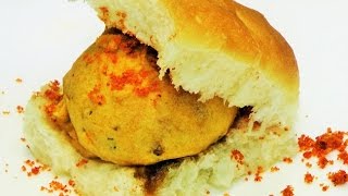 वडा पाव  Vada Pav Recipe by madhurasrecipe  Mumbai Vad Pav  How to make Batata Vada Chutney [upl. by Ivonne]