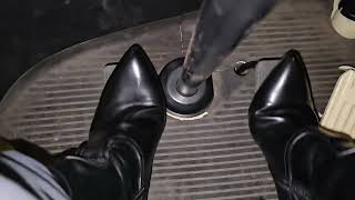 Pedalpumping and cold start VW T2 in high heels boot [upl. by Asert]