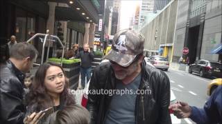 Jeffrey Dean Morgan  SIGNING AUTOGRAPHS while promoting in NYC [upl. by Adnyc]