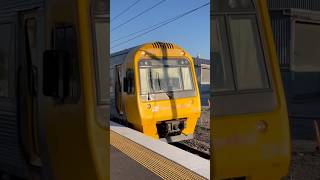 Caboolture SMU250244 passing Sunshine station with country horn blast [upl. by Eelac770]