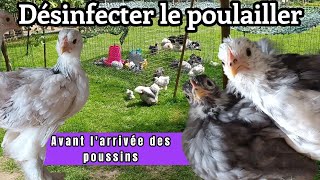 Désinfecter le poulailler avant lintroduction des jeunes poussins [upl. by Thirza254]