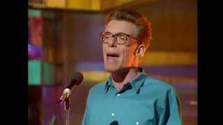 The Proclaimers  Letter From America Studio TOTP [upl. by Aitetel]