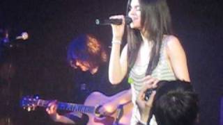 Selena Gomez  Naturally Acoustic Slow Version London O2 Academy Shepherds Bush Empire 050410 [upl. by Aritak351]