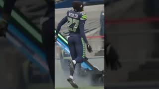 Tariq woolen running out of the tunnel seahawks woolenshortsnflfootballblowuptrending [upl. by Parshall]