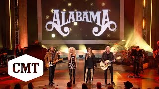 Little Big Town Performs quotThe Closer You Getquot  CMT Giants Alabama [upl. by Gilemette]