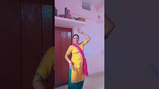 Rel banave na jishort dance video [upl. by Elata]