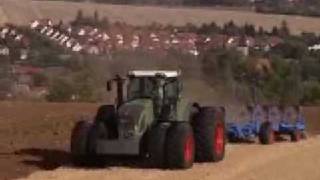 Ciągniki traktory rolnicze FENDT 900 Vario traktor ciągnik 936 Vario Tractor Black Beauty czarny [upl. by Agueda]