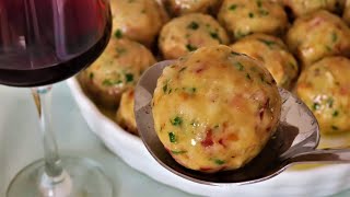 Knedle od Kruha  Bread Dumplings  Semmelknodel [upl. by Box569]