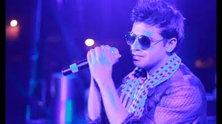 Halka Halka Suroor Farhan Saeed Live [upl. by Anthony963]