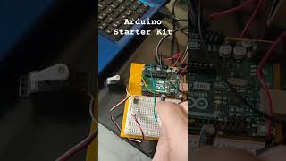 Arduino Starter Kit Project Controlling Servo Motor Using Potentiometer arduinoproject breadboard [upl. by Rosabelle]