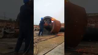 Gas welding cutting process for roller shaft [upl. by Hutchinson]