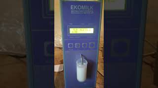 Milk fat testing machine मे दूध की फेट केसे टेस्ट करे [upl. by Hayouqes355]