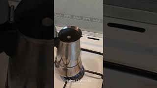 How to Make an American Coffee Quickly Using a Moka Pot [upl. by Amyas629]