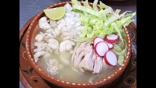 Pozole blanco de cerdo en Olla lenta RecetasdeLuzMa [upl. by Hendrick593]