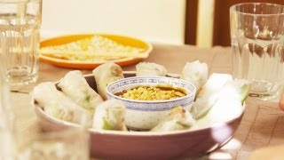 Spring rolls met gemarineerde ribbetjes  De Keuken van Sofie  VTM Koken [upl. by Nerine109]