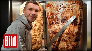 Lukas Podolski eröffnet eigenen DönerLaden in Köln  riesiger FanAndrang [upl. by Adalheid999]