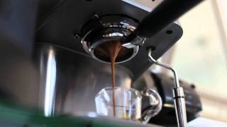 Naked Portafilter with Gaggia Baby Twin [upl. by Susannah]