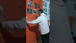 Ejercicio de flexiones abiertas en pared haremos 4 series 15 repeticiones [upl. by Asillem]