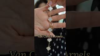 VAN CLEEF amp ARPELS ALHAMBRA VINTAGE BRACELET MOTHER OF PEARL WITH YELLOW GOLD REVIEW  lvlovercc [upl. by Immas]