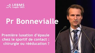 Première luxation d’épaule chez le sportif de contact  chirurgie ou rééducation [upl. by Tichon]