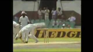 Syed Kirmani cartwheels amp does a one hand stand Cricket ind vs aus funny [upl. by Yhotmit]