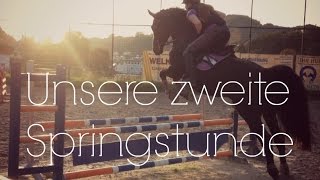 Ausbildungsserie Unsere 2 SpringstundeSpringreiten lernen [upl. by Ahsinev730]