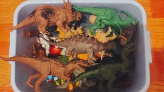 Whats In The Box Big Jurassic Dinosaurs Figures Vehicles [upl. by Aidualc76]