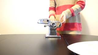 Marcato Atlas 150 Wellness Pasta Machine Review  Making Udon [upl. by Levison]