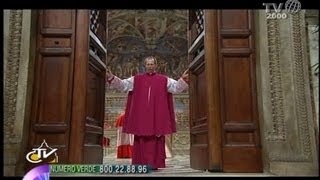 Conclave il Maestro delle Celebrazioni Liturgiche Pontificie ordina quotextra omnesquot [upl. by Joane]