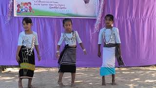 childrens day celebration in yaprikta academy school Kphuirungti Group danceRaisani krungma song [upl. by Mohamed]