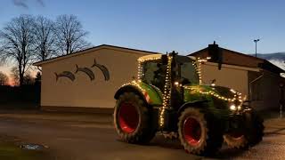 Stemweder Landwirte vermitteln mit beleuchteten Treckern einen Hauch von Weihnachten [upl. by Yllil]