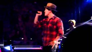 Bruno Mars  Talking To The Moon live Stuttgart 070311 [upl. by Belden]