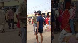 Dekhte chai humro hi rahiye Ashish Yadavrailway viralvideo [upl. by Circosta]