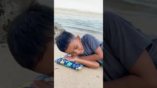 Deo Tidur di Pantai 😴 bantal pantaigeger pantaibali [upl. by De]