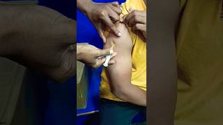 Intramuscular Injection 😱😰pharmacy trendingshorts doctor [upl. by Ekusoyr]