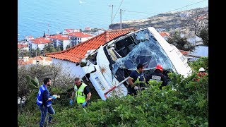 Busunglück Madeira Beileidsbekundungen fluten das Netz – auch Merkel äußert ihr Mitgefühl [upl. by Noach609]