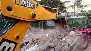 Swaraj Mahindra Tractor Work in Singapore Garden  JCB Debris loading [upl. by Hertz]