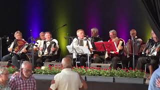 Festival på Feddet 2017 i Kerteminde med Herning Harmonikaklub [upl. by Ingar728]