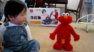 Joshua 航ちゃん and his new Elmo Live Encore Jan 10 2010 [upl. by Staw]