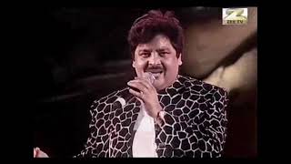 Main Nikla Gaddi Leke  Gadar 2  Lata Mangeshkar Udit Narayan Live Hyderabad Concert  Gadar [upl. by Suhpoelc]